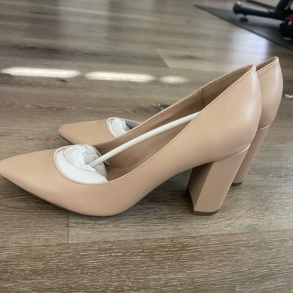 Marc Fisher Georgy Block Heel - Picture 3 of 6